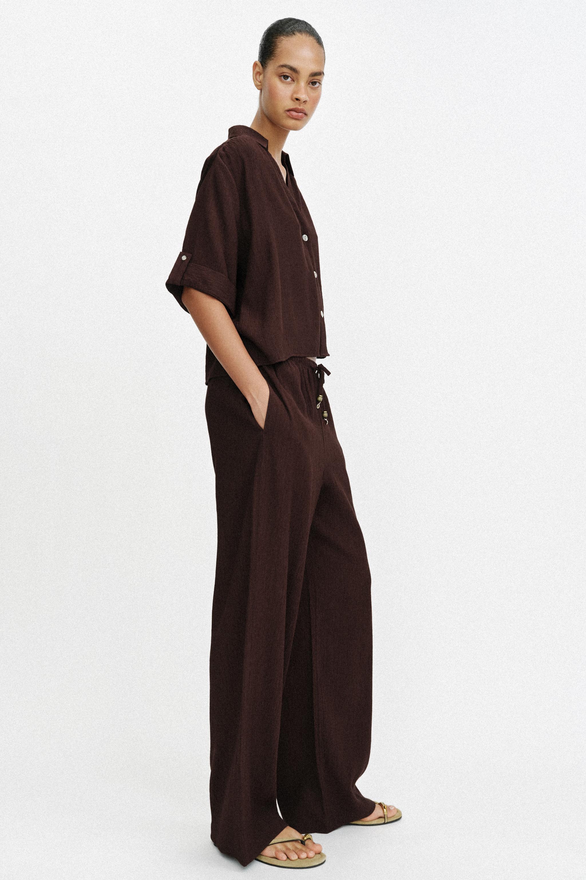 FLOWY STRAIGHT LEG PANTS